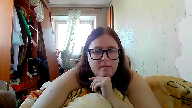 DesireMelissa online show from March 13, 7:31 am