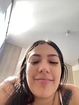 Snapshot of Latina_vanessa chatting on October 17, 8:01 pm Latina vanessa online show from October 17, 8:01 pm