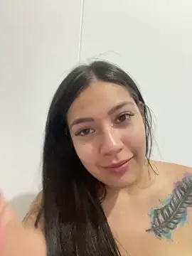 Snapshot of Latina_vanessa chatting on October 19, 11:18 pm Latina vanessa online show from October 19, 11:18 pm