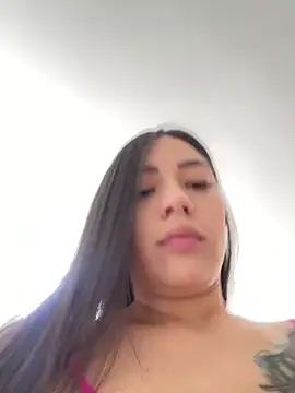 Snapshot of Latina_vanessa chatting on October 15, 5:37 pm Latina vanessa online show from October 15, 5:37 pm