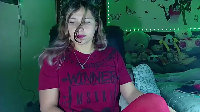 Snapshot of Elith_20 chatting on September 19, 4:11 am Elith 20 online show from September 19, 4:11 am