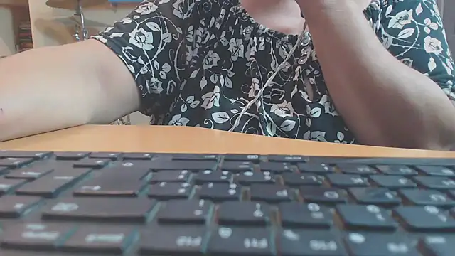 bbwxxx70 online show from September 23, 2:32 am