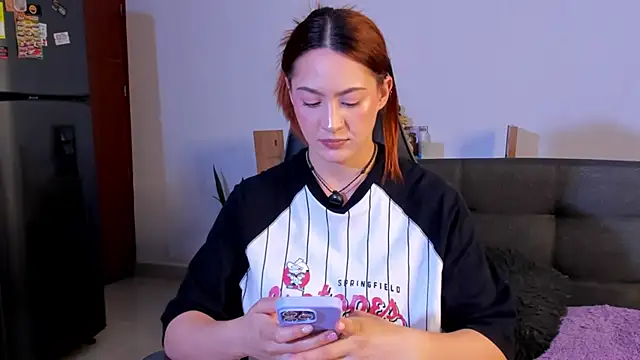 Amypond   online show from April 4, 8:18 pm