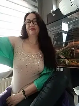 Snapshot of CamilleDesire chatting on September 23, 4:38 pm CamilleDesire online show from September 23, 4:38 pm