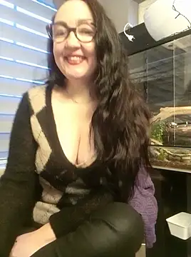 Snapshot of CamilleDesire chatting on September 25, 5:01 pm CamilleDesire online show from September 25, 5:01 pm