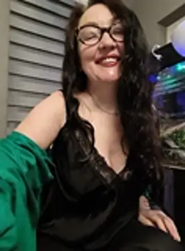 Snapshot of CamilleDesire chatting on October 12, 5:48 pm CamilleDesire online show from October 12, 5:48 pm