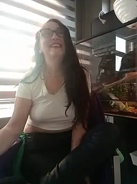 Snapshot of CamilleDesire chatting on September 26, 5:10 pm CamilleDesire online show from September 26, 5:10 pm