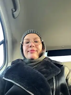 RinaCat online show from November 29, 5:55 am