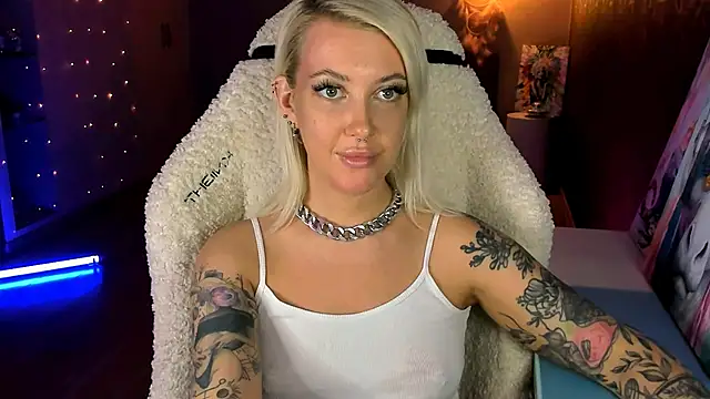 tykioty Miley online show from February 19, 1:10 pm