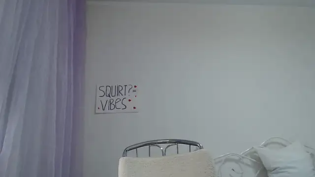 Snapshot of AnnaStellariX chatting on September 28, 12:21 pm AnnaStellariX online show from September 28, 12:21 pm