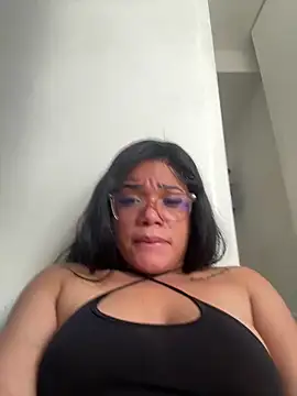 ashley Tompson1 online show from November 8, 5:51 pm