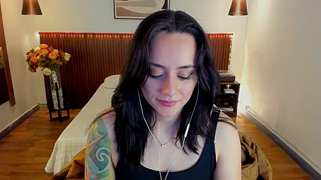 KatherineBond online show from June 20, 7:17 pm