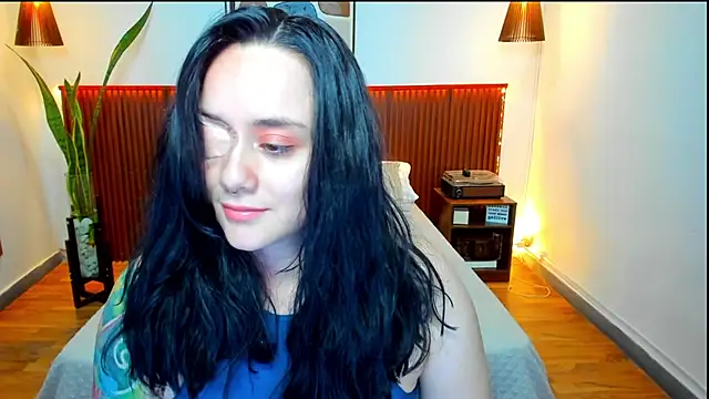 Snapshot of KatherineBond chatting on September 27, 8:16 pm KatherineBond online show from September 27, 8:16 pm