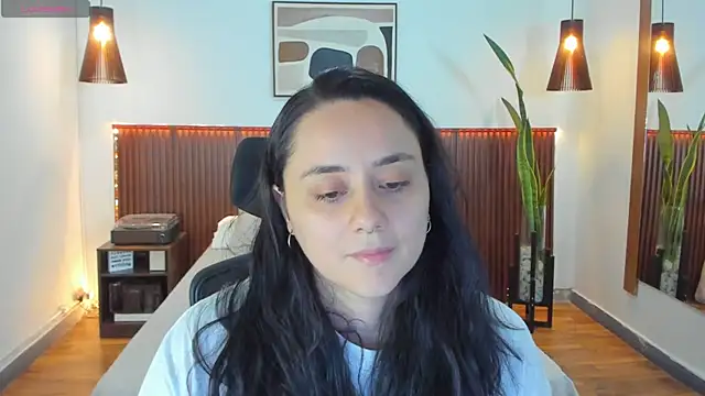 Snapshot of KatherineBond chatting on October 28, 9:41 pm KatherineBond online show from October 28, 9:41 pm