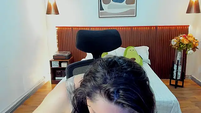 KatherineBond online show from July 16, 5:06 pm