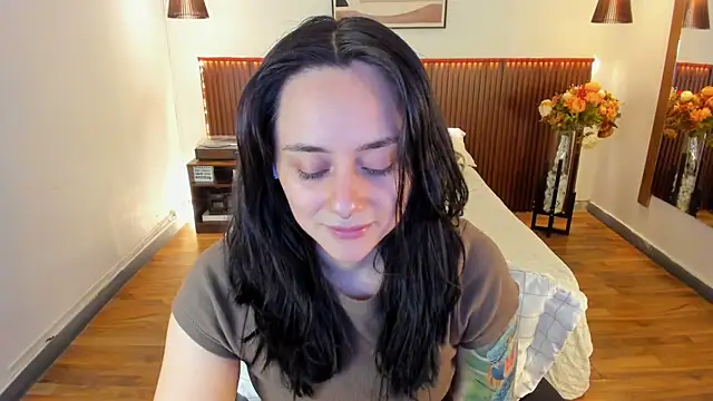 KatherineBond online show from July 5, 5:07 pm
