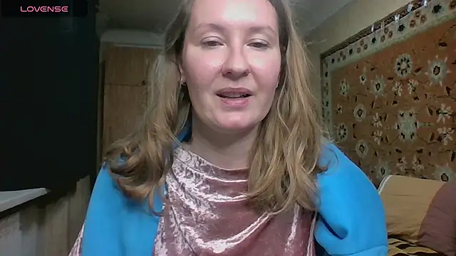 AnnaXLovers online show from October 15, 2:30 pm