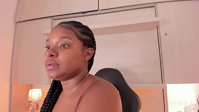 Snapshot of tamaraa_smiith chatting on October 16, 7:49 pm tamaraa smiith online show from October 16, 7:49 pm