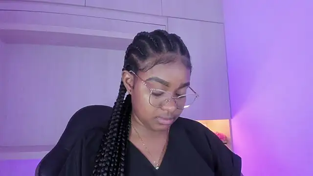 Snapshot of tamaraa_smiith chatting on October 14, 7:38 pm tamaraa smiith online show from October 14, 7:38 pm