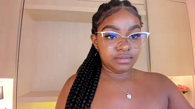 Snapshot of tamaraa_smiith chatting on October 28, 7:52 pm tamaraa smiith online show from October 28, 7:52 pm