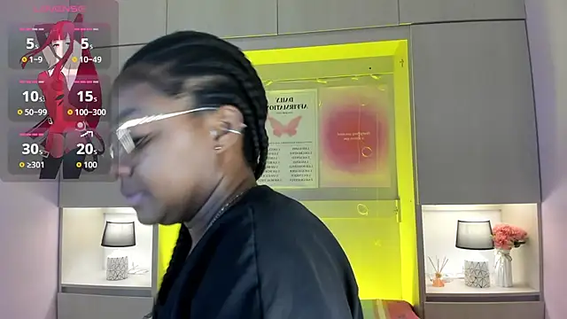 Snapshot of tamaraa_smiith chatting on October 27, 7:41 pm tamaraa smiith online show from October 27, 7:41 pm