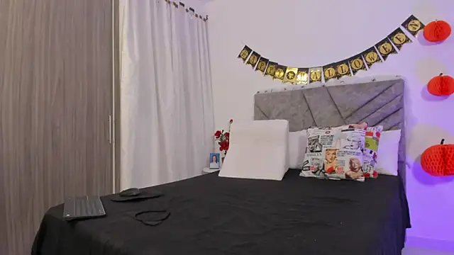 Snapshot of brittanypalmer2023 chatting on October 18, 1:36 pm brittanypalmer2023 online show from October 18, 1:36 pm