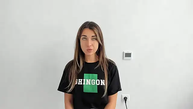 Snapshot of Summmmersky chatting on October 13, 12:52 pm Summmmersky online show from October 13, 12:52 pm