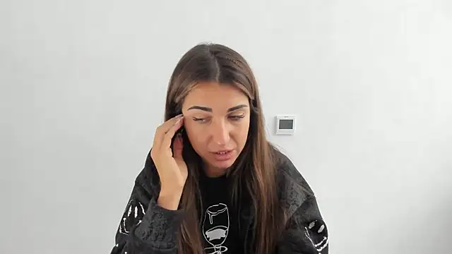 Snapshot of Summmmersky chatting on October 2, 8:41 am Summmmersky online show from October 2, 8:41 am