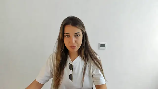 Snapshot of Summmmersky chatting on October 5, 9:58 am Summmmersky online show from October 5, 9:58 am