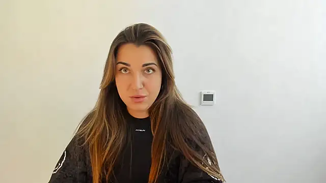 Snapshot of Summmmersky chatting on November 2, 12:30 pm Summmmersky online show from November 2, 12:30 pm