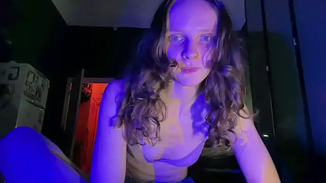 MikkyMoony online show from October 9, 7:07 pm