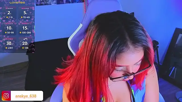 AnngelaSkye online show from February 4, 6:05 am