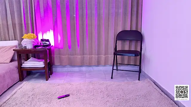 pink flower  online show from July 14, 9:19 pm