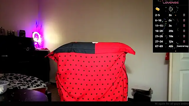 YourDreamLoverr online show from November 15, 1:17 am