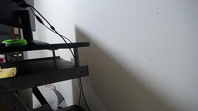 Snapshot of DorianSquirt chatting on October 3, 4:39 am DorianSquirt online show from October 3, 4:39 am