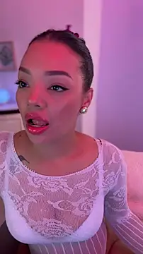 Sara LipsX online show from March 18, 4:17 am