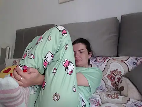 Snapshot of _JustmeHere_ chatting on October 30, 11:33 am JustmeHere online show from October 30, 11:33 am