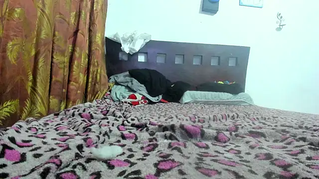 Brenda Smith69 online show from February 21, 10:54 pm