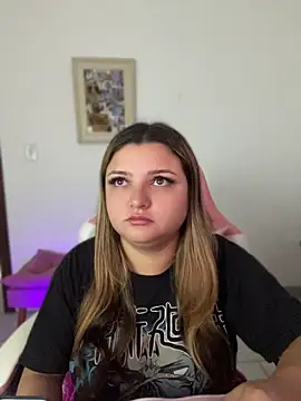 SweetPaige  online show from April 12, 11:57 am