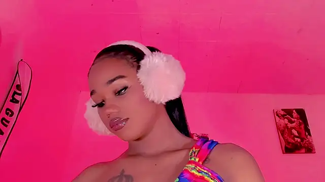 naomy  xx online show from October 14, 4:31 pm