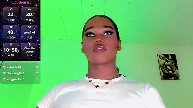 naomy  xx online show from October 23, 4:40 am