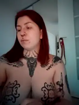 Snapshot of divine_eve chatting on October 24, 6:04 pm divine eve online show from October 24, 6:04 pm