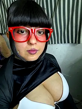 Derry Cooper online show from January 7, 1:42 am