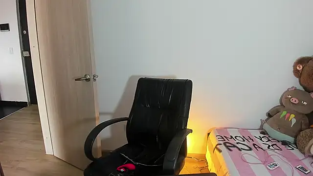 Alanna atm  online show from October 9, 1:15 pm