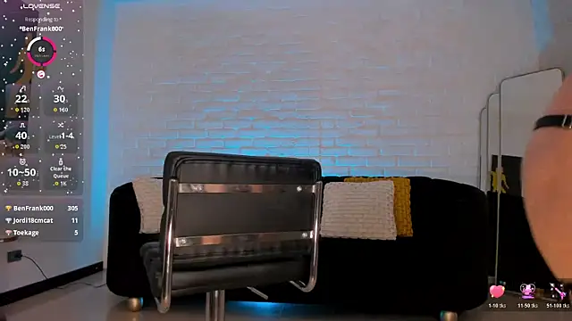 Snapshot of AnnaBrooks1 chatting on October 25, 8:59 pm AnnaBrooks1 online show from October 25, 8:59 pm