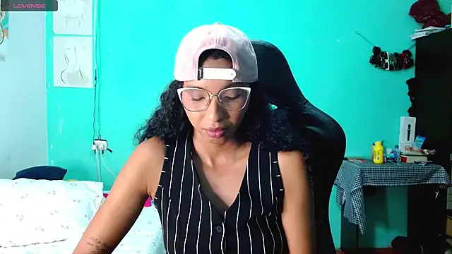 sensitive brunette online show from June 11, 2:53 am