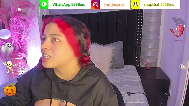 Snapshot of Sofiia-Rubb chatting on November 2, 4:05 am Sofiia-Rubb online show from November 2, 4:05 am