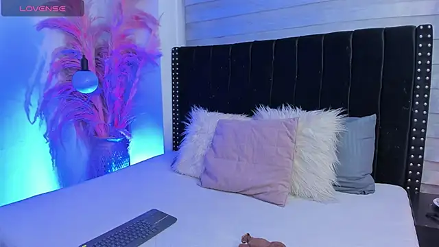 Snapshot of Sofiia-Rubb chatting on September 26, 4:54 am Sofiia-Rubb online show from September 26, 4:54 am