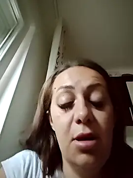 AvaLloyd online show from September 28, 4:41 am