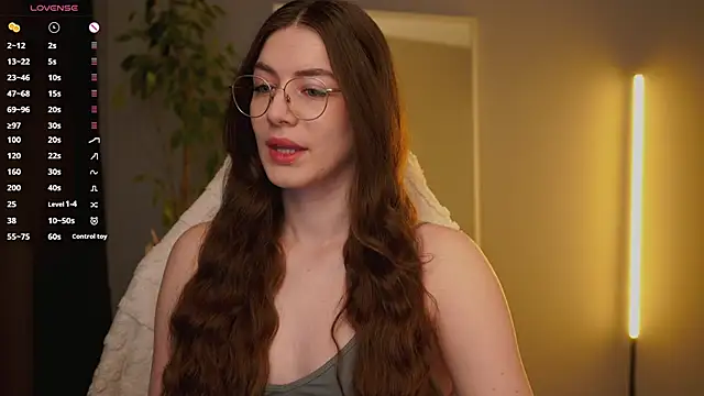 Ester Hill online show from April 13, 3:30 am